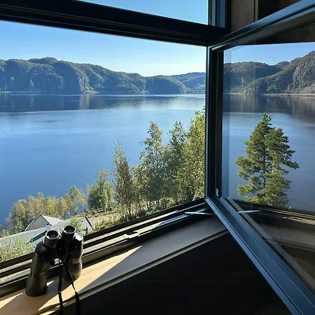 Panoramic Cabin By Lake Lundevannet * Moi (Lund)