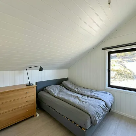 Semesterbostad Panoramic Cabin By Lake Lundevannet Moi (Lund)