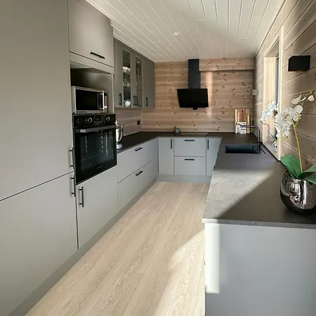 Panoramic Cabin By Lake Lundevannet Moi (Lund)